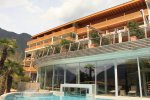 Erika Fassade|Blick vom Hallenbad aus 