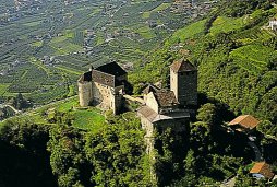 Schloß Tirol in Dorf Tirol