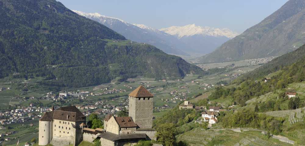 Castel Tirolo sopra Merano, storico castello con vista panoramica