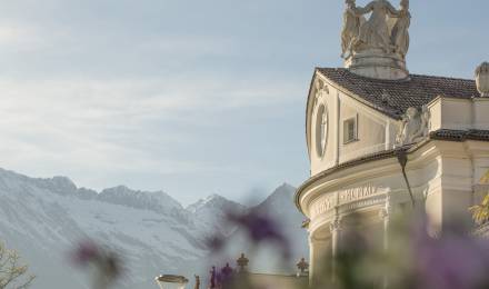 Kurhaus Meran an der Passerpromenade – Jugendstil-Wahrzeichen in Meran