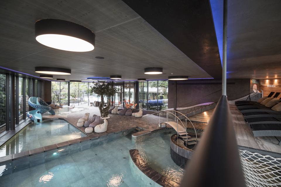 Area divertimento in piscina - Hotel Erika
